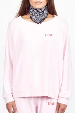 X Exclusive X Love Lip Pullover -Lauren Moshi Shop 1102 HAC 22221 TPNK close