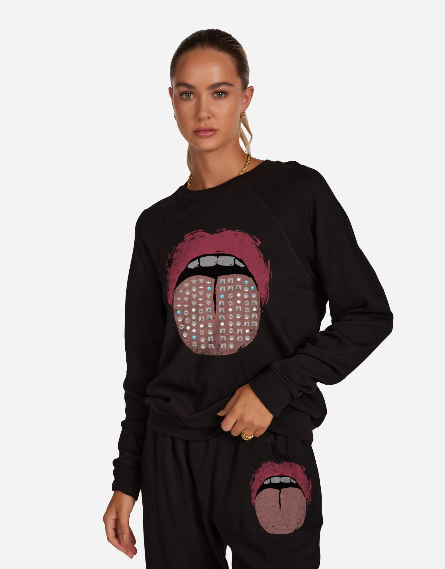 Anela Vintage Stud Tongue 3 Anela Vintage Stud Tongue