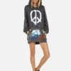 Desiree Brush Peace -Lauren Moshi Shop 3069 CSA 13855 VONXPS 01