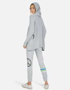 Kizzy World Peace Lips -Lauren Moshi Shop 4056 HAC 34024 HEG 03