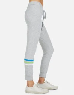 Kizzy World Peace Lips -Lauren Moshi Shop 4056 HAC 34024 HEG 05