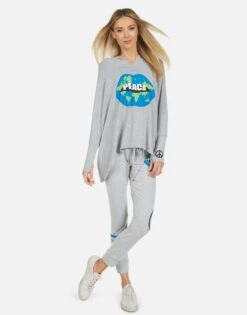 Kizzy World Peace Lips -Lauren Moshi Shop 4056 HAC 34024 HEG 08