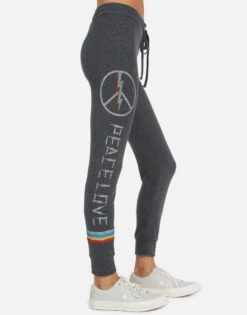 Kizzy Electric Elephant Elements -Lauren Moshi Shop 4056 HAC 34072 HEB 02