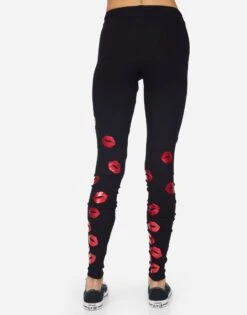 Shae Red Foil Scattered Lips -Lauren Moshi Shop 4064 HAC 34662 BLK 04