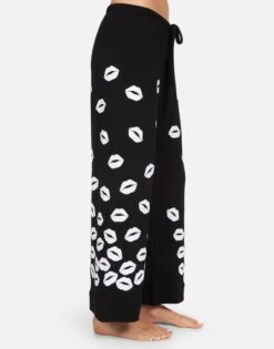 Waverly Scattered Lips -Lauren Moshi Shop 9116 MMS 35289 BLK 08