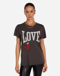 Wolf Vintage Boxing Love